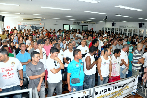 manifestação camara